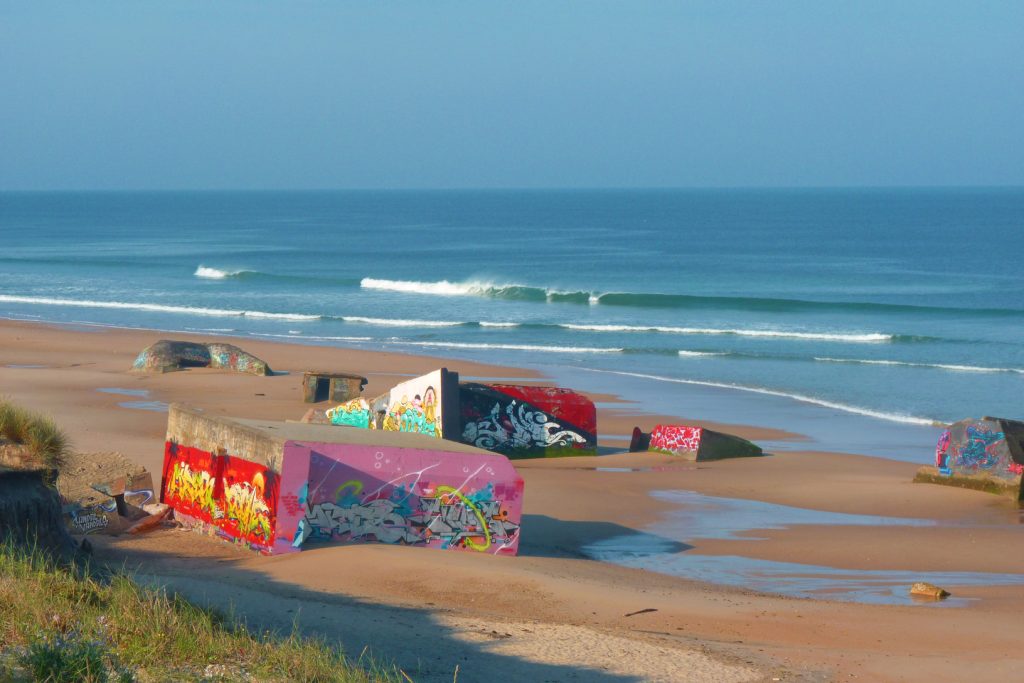 La plage du Gurp et ses blockhaus, à quelques kilomètres de Talais, dans le Médoc