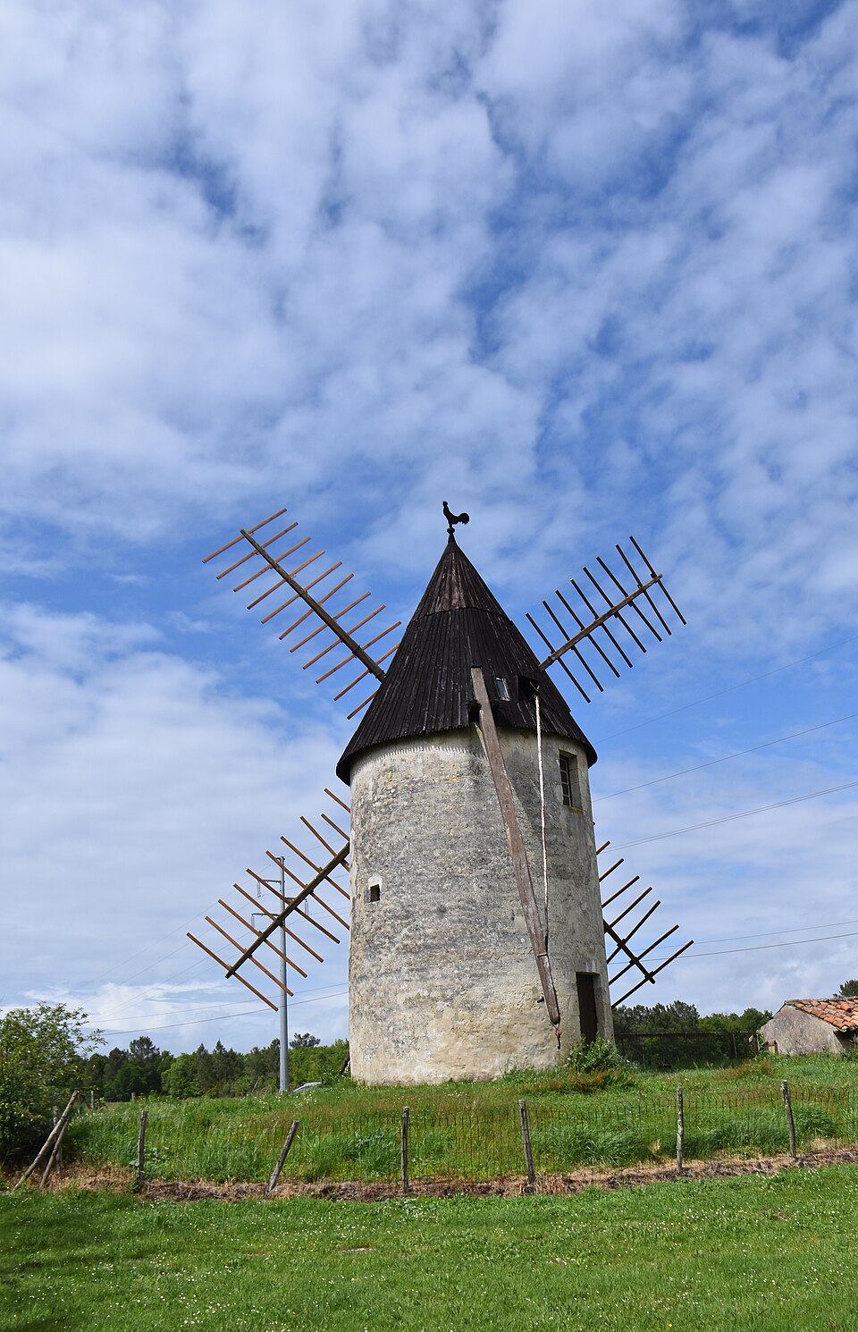 Le moulin de Vensac, moulin à vent du Médoc